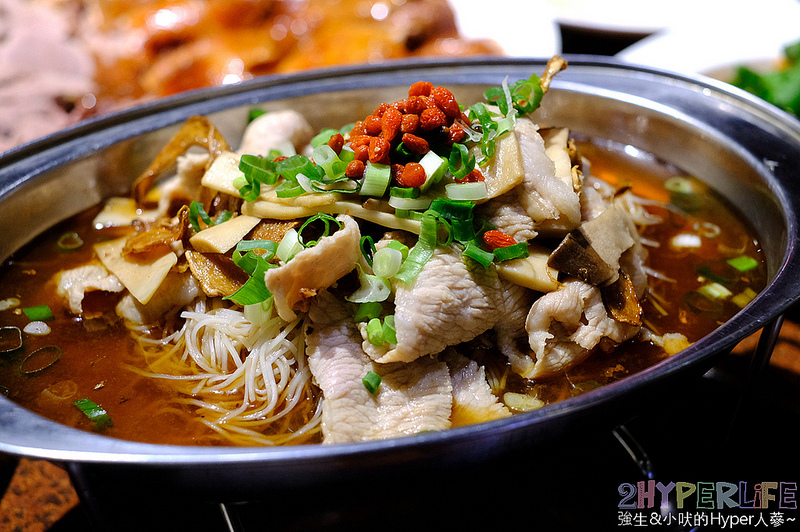 台中上海菜,台中中菜,台中合菜,台中川菜,台中快炒,台中江浙菜,台中烤鴨,台中現炒,台中美食,柴火火燄烤鴨,柴火烤鴨,金磚柴火烤鴨 @強生與小吠的Hyper人蔘~