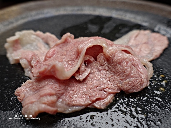 化饈火鍋《原肉、海鮮、時蔬 專賣》：【板橋火鍋】化饈火鍋 主打天然原味新鮮高檔食材 卻擁有平價美味鍋物的頂級享受 原肉/海鮮/時蔬專賣 文末抽獎