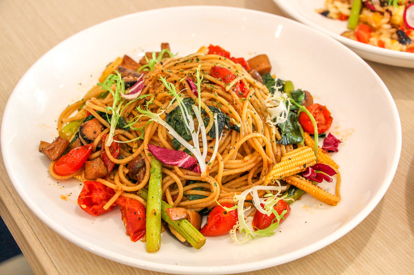 台中悟棲，Ivorish法式吐司專賣店~日本九州美食進駐三井Outlet。 - 微笑Joe幸運