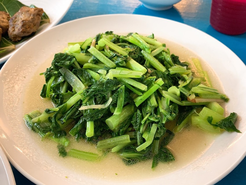 【苑裡火車站】台中大甲李安妮農場／向日葵🌻｜品嚐道地農場美食🍗、DIY芋頭酥