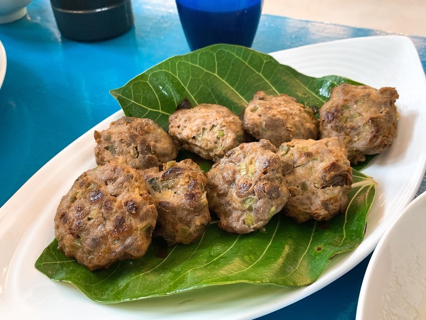 【苑裡火車站】台中大甲李安妮農場／向日葵🌻｜品嚐道地農場美食🍗、DIY芋頭酥