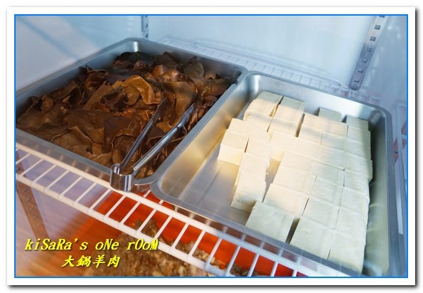 大鍋羊肉吃到飽:台中忠孝路羊肉爐.硬是不怕你吃的美味羊肉吃到飽──大鍋羊肉