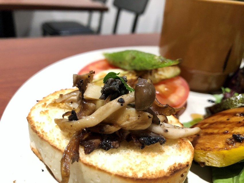 P&P House義式鄉村料理,P&P,新店美食,我不是他媽媽,平價美食,排隊美食,IG打卡,高CP,披薩,義大利麵,三杯雞披薩,食尚玩家推薦