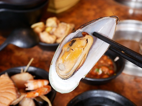 極尚品麻辣涮涮鍋(尚品迷你麻辣涮涮鍋):極尚品麻辣涮涮鍋-台北北投涮涮鍋 士林尚品火鍋新風貌 豪華海陸雙拼最實惠