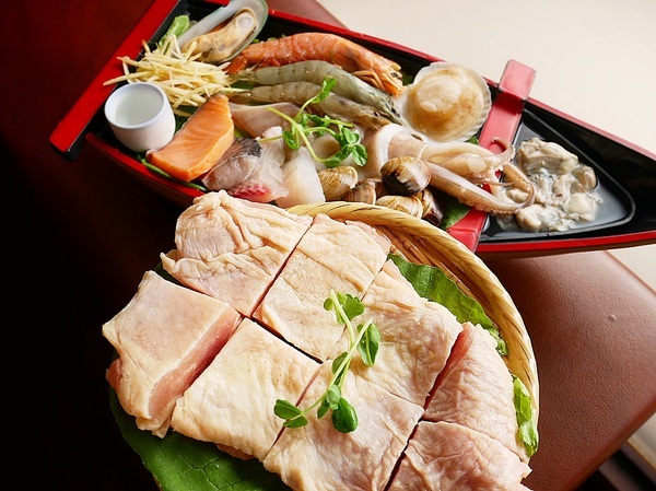 極尚品麻辣涮涮鍋(尚品迷你麻辣涮涮鍋):極尚品麻辣涮涮鍋-台北北投涮涮鍋 士林尚品火鍋新風貌 豪華海陸雙拼最實惠