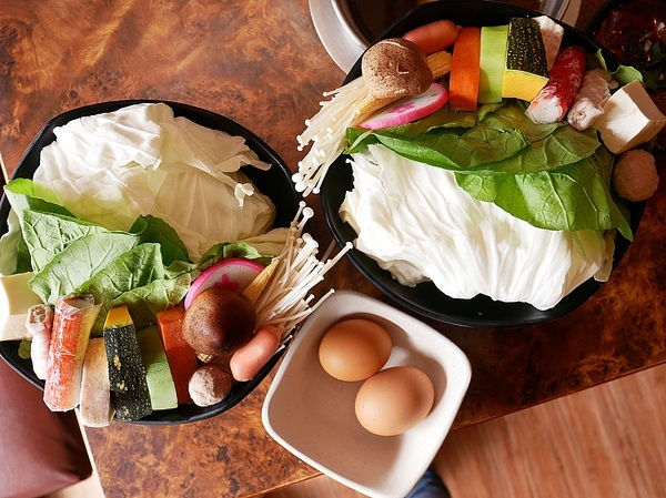 極尚品麻辣涮涮鍋(尚品迷你麻辣涮涮鍋):極尚品麻辣涮涮鍋-台北北投涮涮鍋 士林尚品火鍋新風貌 豪華海陸雙拼最實惠