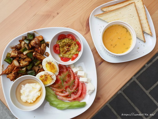 Cafe Abby D 艾比早午餐：台中美食│Cafe Abby D艾比早午餐〃道地土耳其風味早餐在台中也吃的到！道道讓人驚艷，還有好吃甜點及咖啡～