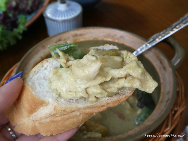 沐越Mu Viet越式料理(台中公益店)：台中美食│沐越 越式料理〃王品集團新品牌～環境超棒充滿濃濃異國風情，推薦雙人饗宴超澎湃！