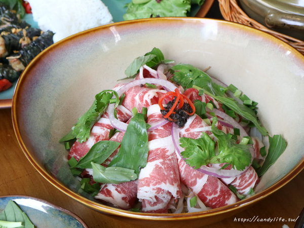 沐越Mu Viet越式料理(台中公益店)：台中美食│沐越 越式料理〃王品集團新品牌～環境超棒充滿濃濃異國風情，推薦雙人饗宴超澎湃！