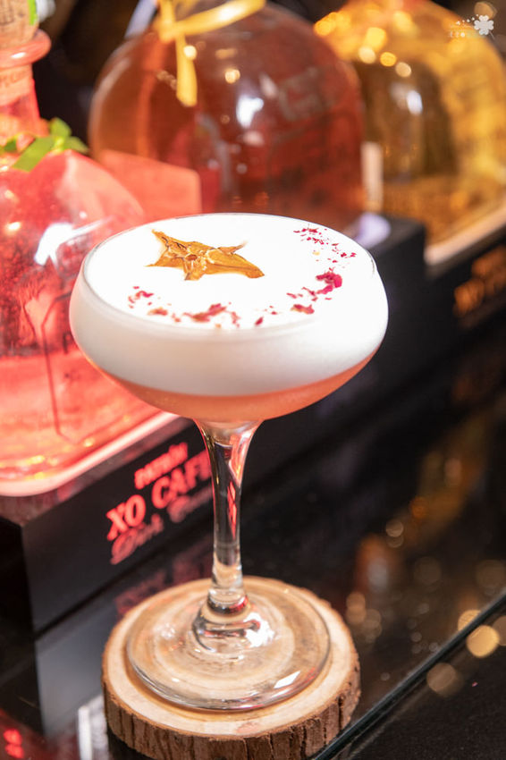 台北酒吧推薦》轉角酒吧La Esquina - 中山區超人氣BAR 華麗調酒微醺之樂 - 時空幻境 凌雲江海清