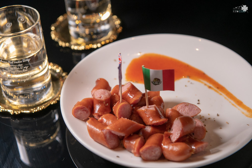 台北酒吧推薦》轉角酒吧La Esquina - 中山區超人氣BAR 華麗調酒微醺之樂 - 時空幻境 凌雲江海清