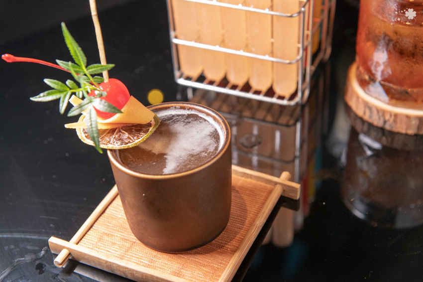 台北酒吧推薦》轉角酒吧La Esquina - 中山區超人氣BAR 華麗調酒微醺之樂 - 時空幻境 凌雲江海清