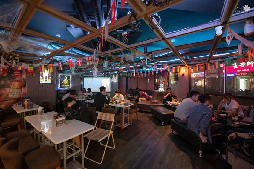 台北酒吧推薦》轉角酒吧La Esquina - 中山區超人氣BAR 華麗調酒微醺之樂 - 時空幻境 凌雲江海清