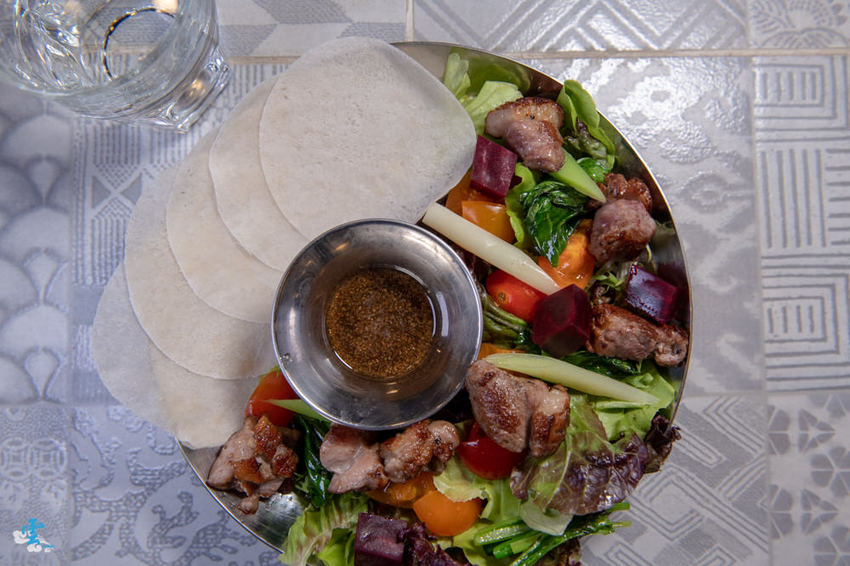 大直餐酒館》棧酒食吧 SIP Gastro Taphouse - 七種風味的精釀啤酒 ATT 4 Recharge 美食餐廳 直火炭烤x花園餐廳 - 時空幻境 凌雲江海清