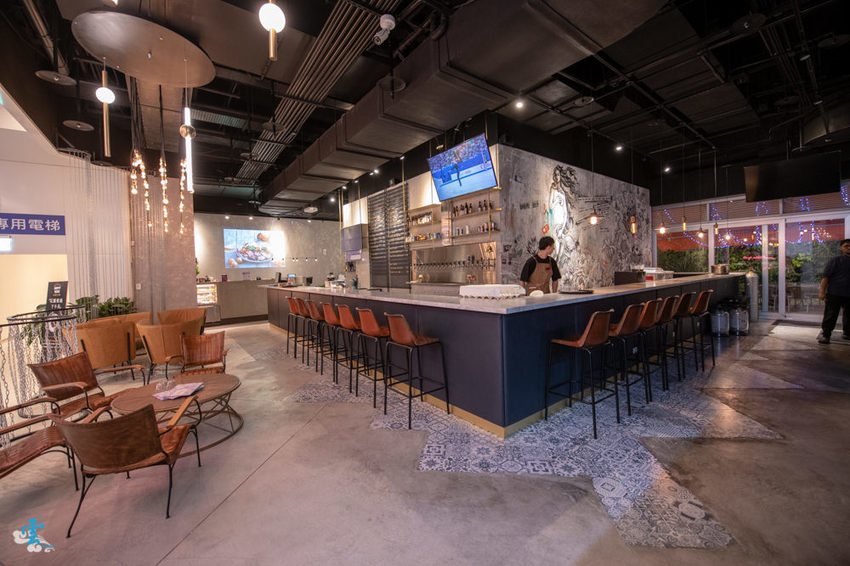 大直餐酒館》棧酒食吧 SIP Gastro Taphouse - 七種風味的精釀啤酒 ATT 4 Recharge 美食餐廳 直火炭烤x花園餐廳 - 時空幻境 凌雲江海清