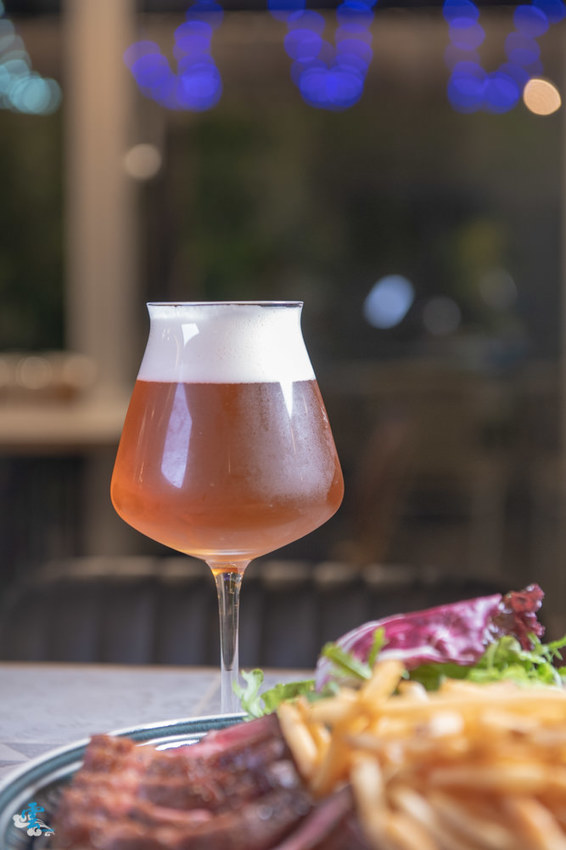 大直餐酒館》棧酒食吧 SIP Gastro Taphouse - 七種風味的精釀啤酒 ATT 4 Recharge 美食餐廳 直火炭烤x花園餐廳 - 時空幻境 凌雲江海清