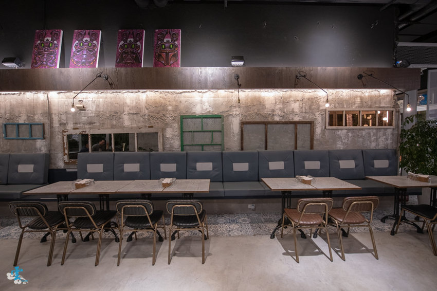 大直餐酒館》棧酒食吧 SIP Gastro Taphouse - 七種風味的精釀啤酒 ATT 4 Recharge 美食餐廳 直火炭烤x花園餐廳 - 時空幻境 凌雲江海清