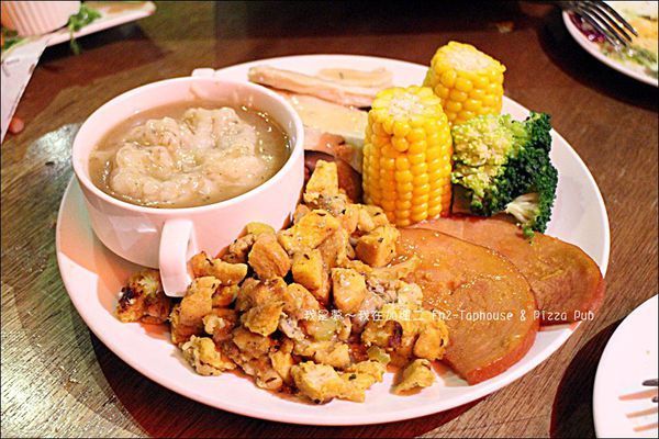 加楓二 Fh2-Taphouse %26; Pizza Pub 22.jpg