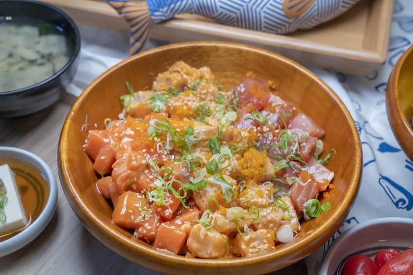 台北小巨蛋美食 Pokeholic波奇哈客|微風南京滿足你去夏威夷、日本及台灣的願望! · 算命的說我很愛吃