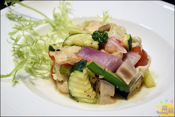 掌門精釀啤酒(台中文心店)：台中啤酒餐廳。掌門精釀啤酒文心店。世界啤酒金牌獎24支酒頭加上義式海鮮料理 餐與酒都讓人驚艷