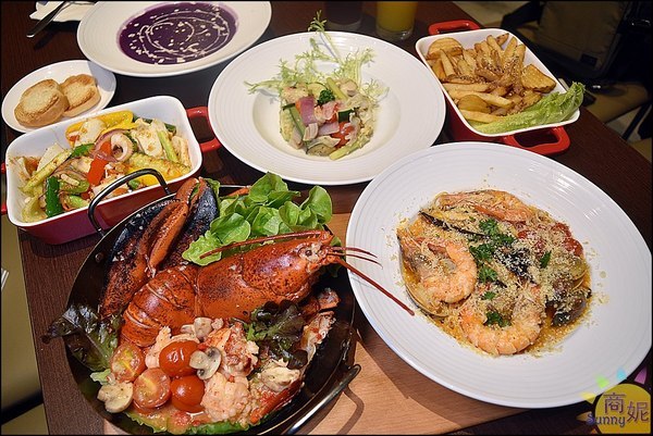 掌門精釀啤酒(台中文心店)：台中啤酒餐廳。掌門精釀啤酒文心店。世界啤酒金牌獎24支酒頭加上義式海鮮料理 餐與酒都讓人驚艷