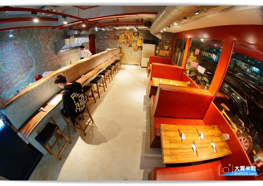 台北東區最潮牛肉麵!姑媽咪牛肉麵,精燉湯頭x復古時尚混搭不受限,必吃私房小菜/爺爺的皮蛋豆腐,台北大安區牛肉麵推薦, - 大胃米粒 DAVID & MILLY