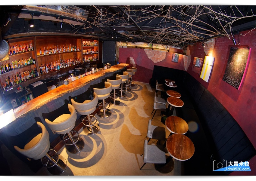 台北東區最潮牛肉麵!姑媽咪牛肉麵,精燉湯頭x復古時尚混搭不受限,必吃私房小菜/爺爺的皮蛋豆腐,台北大安區牛肉麵推薦, - 大胃米粒 DAVID & MILLY