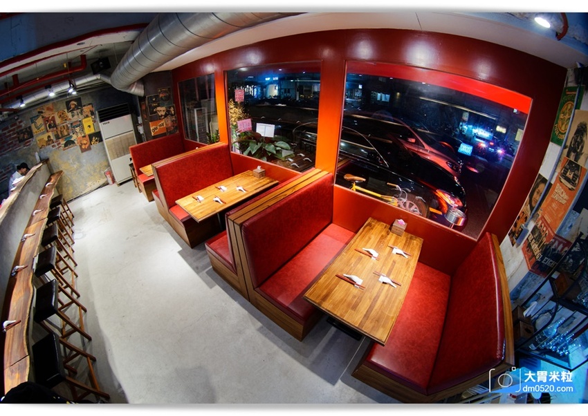 台北東區最潮牛肉麵!姑媽咪牛肉麵,精燉湯頭x復古時尚混搭不受限,必吃私房小菜/爺爺的皮蛋豆腐,台北大安區牛肉麵推薦, - 大胃米粒 DAVID & MILLY