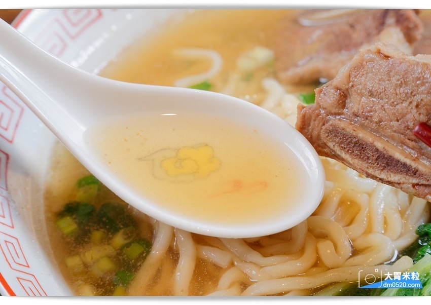 台北東區最潮牛肉麵!姑媽咪牛肉麵,精燉湯頭x復古時尚混搭不受限,必吃私房小菜/爺爺的皮蛋豆腐,台北大安區牛肉麵推薦, - 大胃米粒 DAVID & MILLY