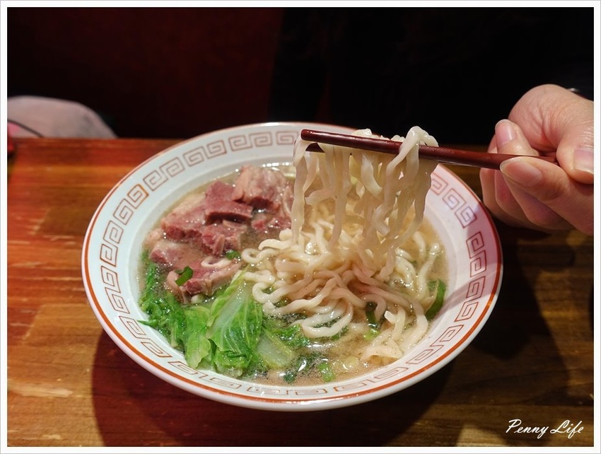 【台北】國父紀念館美食-[姑媽咪]-信義區最潮牛肉麵店(有完整menu)