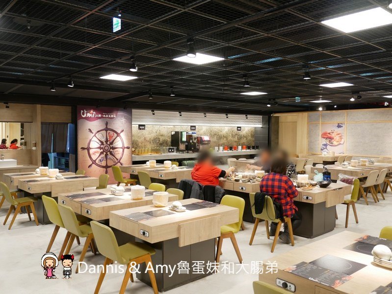 《新竹竹北美食》Umi火鍋水產直賣所 。活體海鮮豪華版海陸雙人套餐x北海道昆布柴魚高湯︱菜單價位菜色分享（影片）