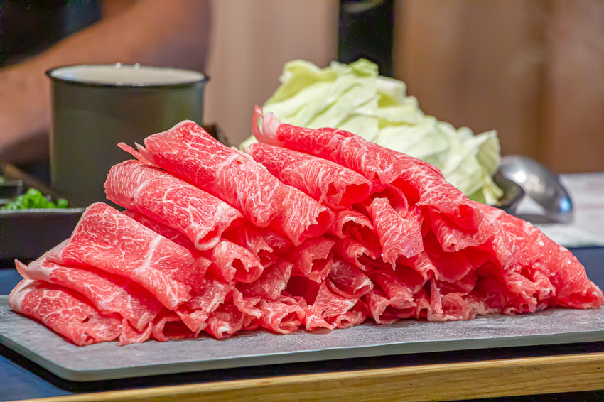 台中大里 星八鍋鍋物潮流，迷人鍋底再一發，麻辣湯頭好順喉! - 微笑Joe幸運