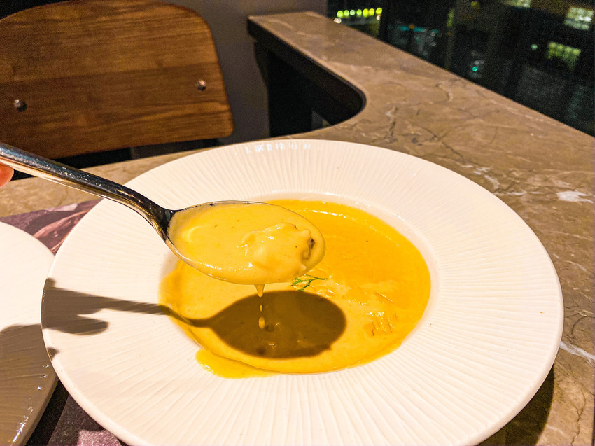 Mad For Garlic 香蒜龍蝦湯