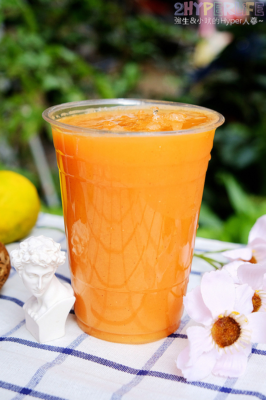 grass南瓜牛奶,南瓜優格,南瓜牛奶,台中現打果汁,台中美食,台中飲料,木瓜牛奶,現切水果,現打果汁,芋頭牛奶,葡萄優格,蘋果優格,酪梨布丁優格,酪梨布丁牛奶,香蕉優格,香蕉牛奶,鮮果汁 @強生與小吠的Hyper人蔘~