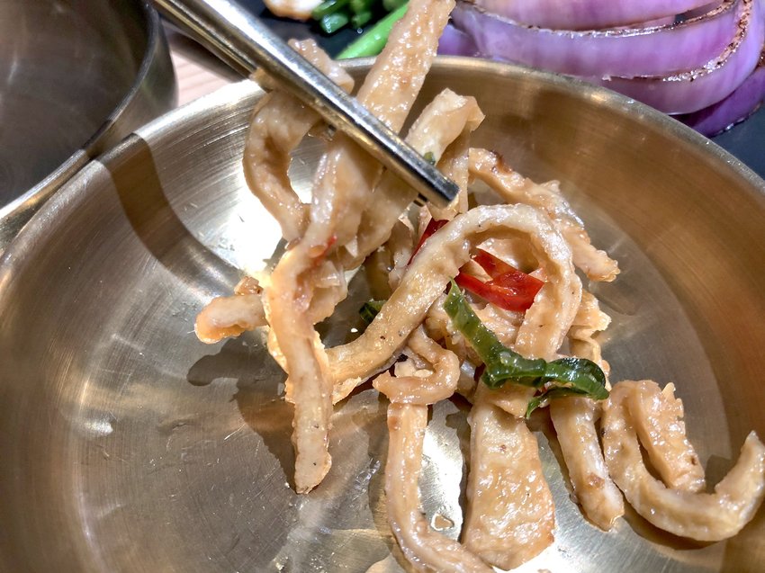 輪流請客,承緣國際,我不是他媽媽,鍋巴,캐서롤,海鮮豆腐鍋,調酒,棉花糖,星空,銀河,星空漩渦,聚餐包場,街拍甜點,小食,IG名店,網美牆