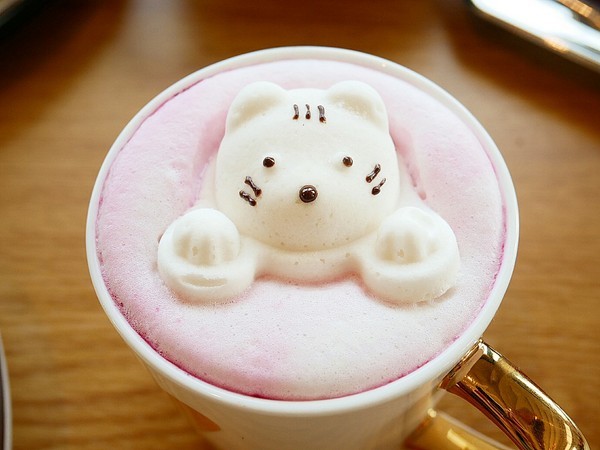 T.R Kitchen 法式早午餐:T.R Kitchen 法式早午餐-台中北屯區早午餐 近藍天白雲橋 拍完美味餐點接著拍人景