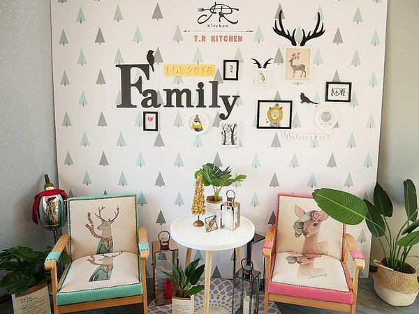 T.R Kitchen 法式早午餐:T.R Kitchen 法式早午餐-台中北屯區早午餐 近藍天白雲橋 拍完美味餐點接著拍人景