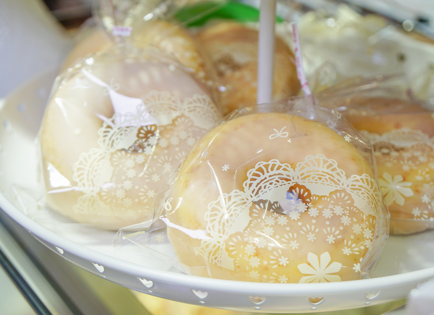 [高雄下午茶推薦]S S CAKE(河堤店)-超夢幻粉紅甜點店x繽紛水果千層派手工甜點 - 美食好芃友