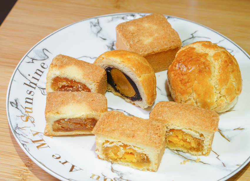 [高雄下午茶推薦]S S CAKE(河堤店)-超夢幻粉紅甜點店x繽紛水果千層派手工甜點 - 美食好芃友