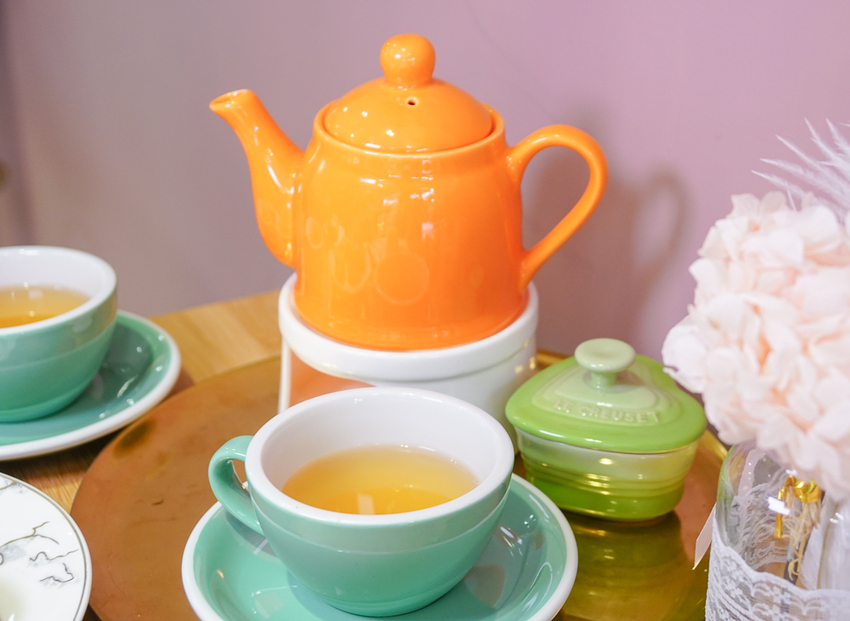 [高雄下午茶推薦]S S CAKE(河堤店)-超夢幻粉紅甜點店x繽紛水果千層派手工甜點 - 美食好芃友