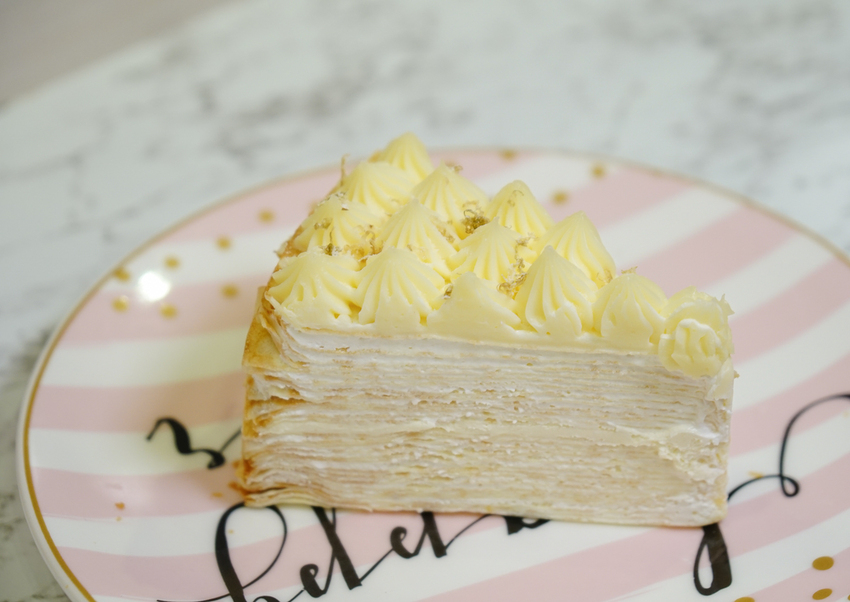 [高雄下午茶推薦]S S CAKE(河堤店)-超夢幻粉紅甜點店x繽紛水果千層派手工甜點 - 美食好芃友