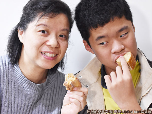 奇美幸福頌16-畫面很有故事的母子.JPG
