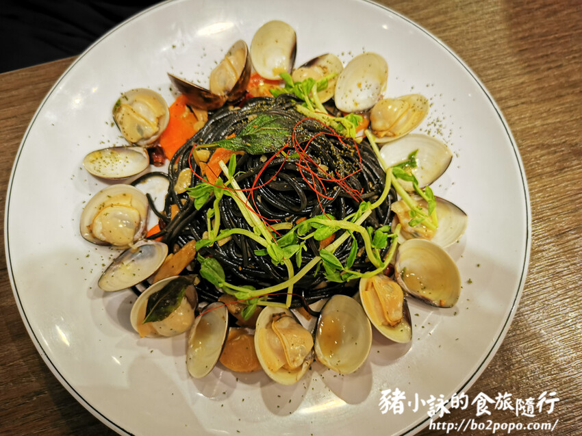 高雄。岡山》Fortunato法杜娜多廚匠的店。美味義大利麵店