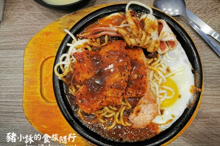 高雄。岡山》Fortunato法杜娜多廚匠的店。美味義大利麵店