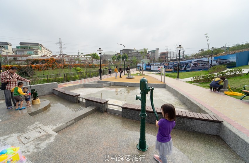 鶯歌景點》鶯歌永吉公園 親子同樂 新春賞炮仗花 玩溜滑梯 超好拍立體彩繪 - 艾莉絲愛旅行