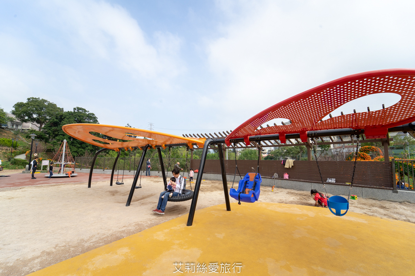 鶯歌景點》鶯歌永吉公園 親子同樂 新春賞炮仗花 玩溜滑梯 超好拍立體彩繪 - 艾莉絲愛旅行