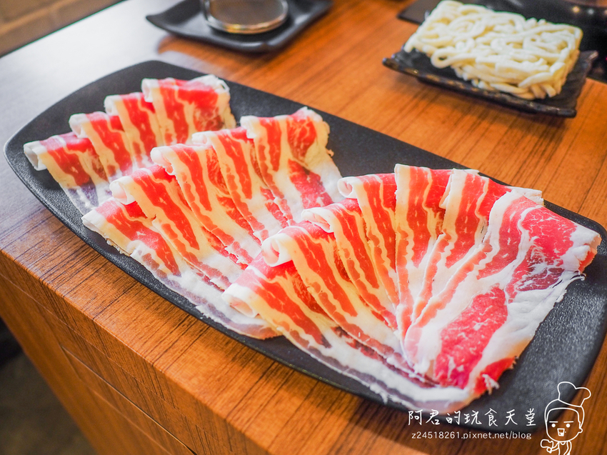 【台北】婧傳火鍋｜有夠蝦套餐～一斤肉品x超彭湃海鮮鍋物｜松江南京捷運站美食