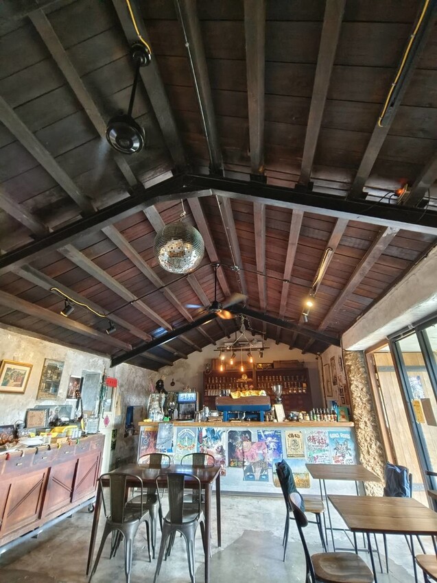 13260.jpg - 【屏東.恆春】網美古宅咖啡廳。肥春號咖啡廳+蜜糖吐司+牛肉捲+擂茶拿鐵+寵物超友善