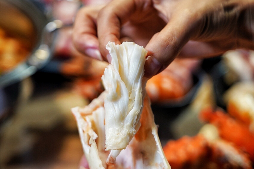 上善若水海鮮鍋物｜升級2.0自助區吃到飽！鱈場蟹腳比50元還大！超霸氣火雞佛好狂 @艾瑪  吃喝玩樂札記