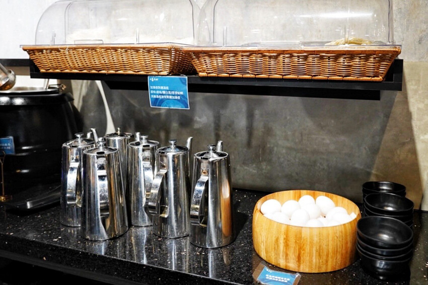 上善若水海鮮鍋物｜升級2.0自助區吃到飽！鱈場蟹腳比50元還大！超霸氣火雞佛好狂 @艾瑪  吃喝玩樂札記